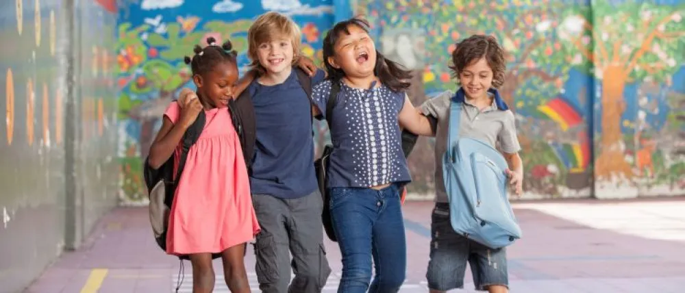 Foto de varios niños juntos en referencia al tema un camino para la inclusión